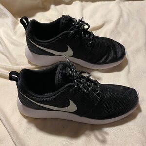 Women’s Nike Roshe One